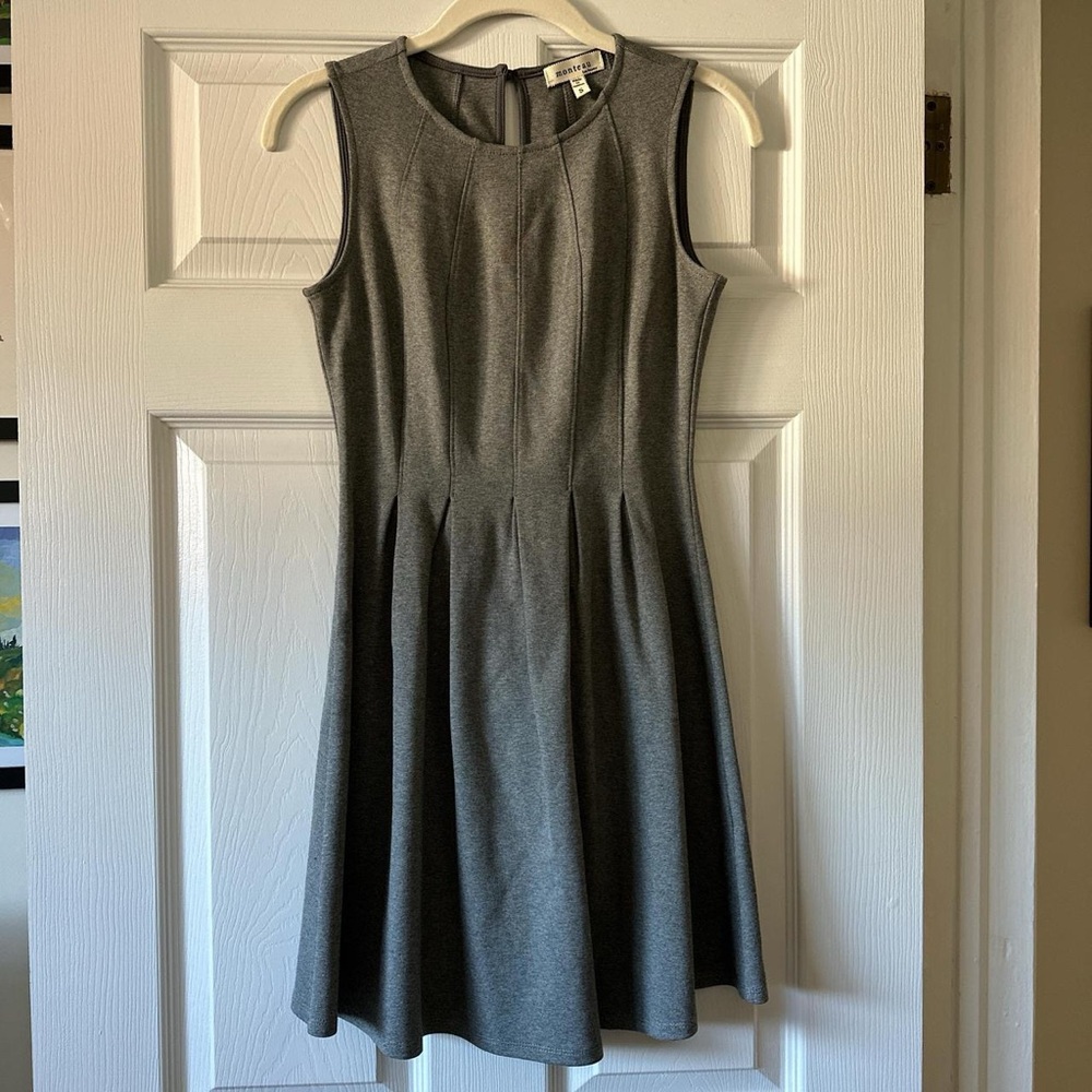 Monteau Elegant Gray Sleeveless Dress Size S